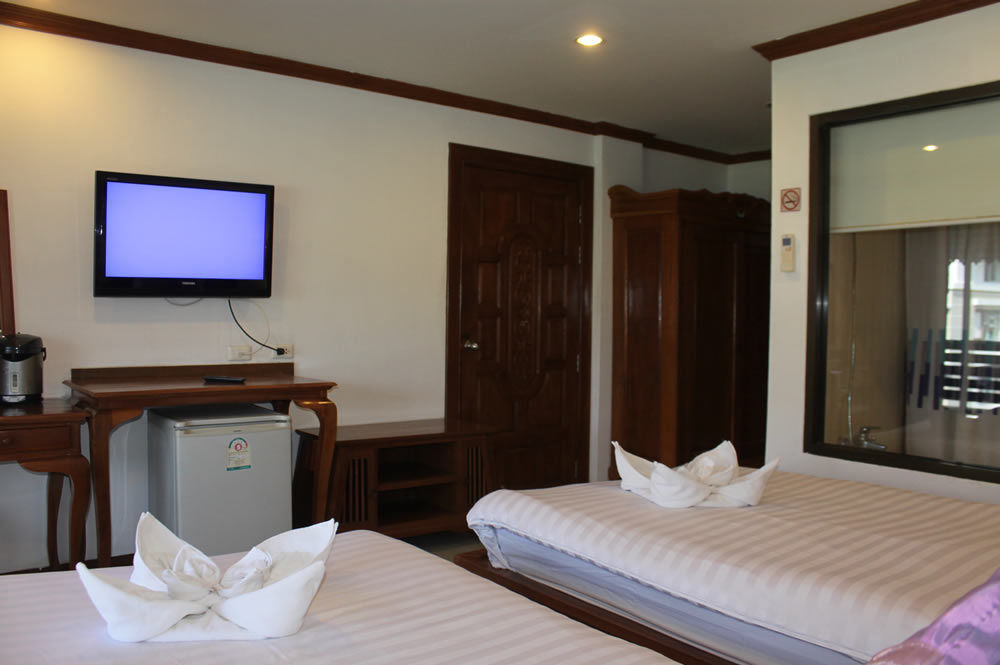 New Life Phuket Classic Patong Exteriör bild